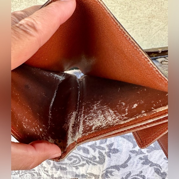 Louis Vuitton Monogram Oversized Trifold Wallet - Picture 6 of 9